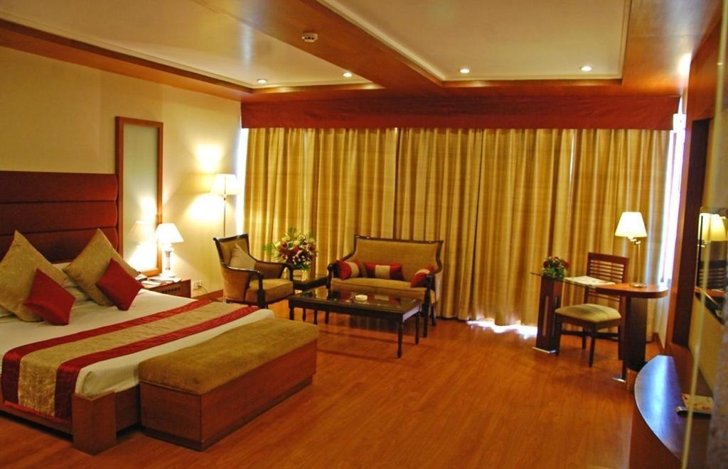 Chandīgarh Hotel Shivalikview מראה חיצוני תמונה
