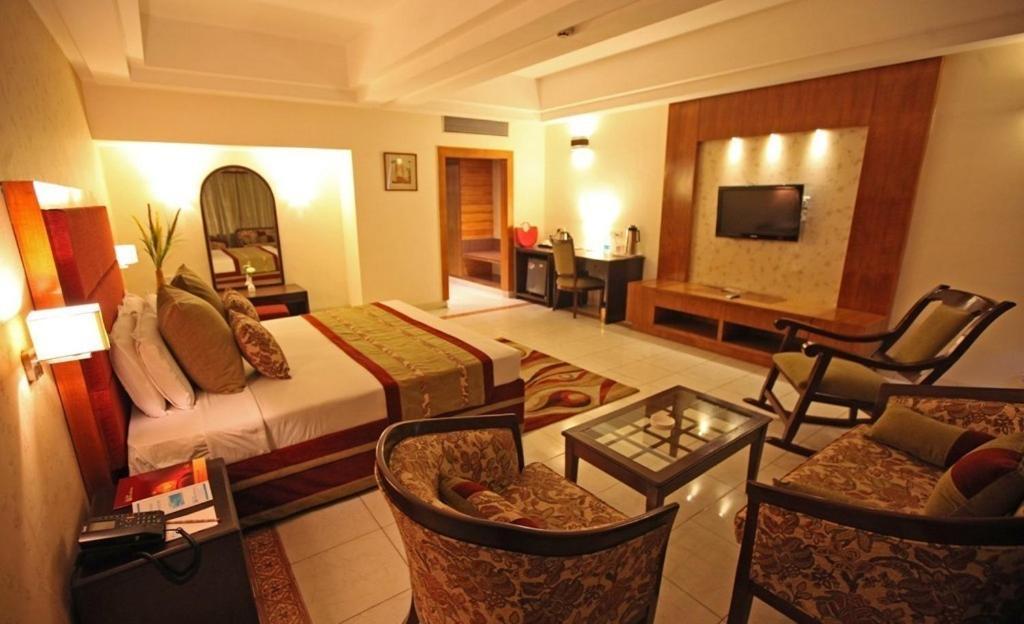 Chandīgarh Hotel Shivalikview מראה חיצוני תמונה