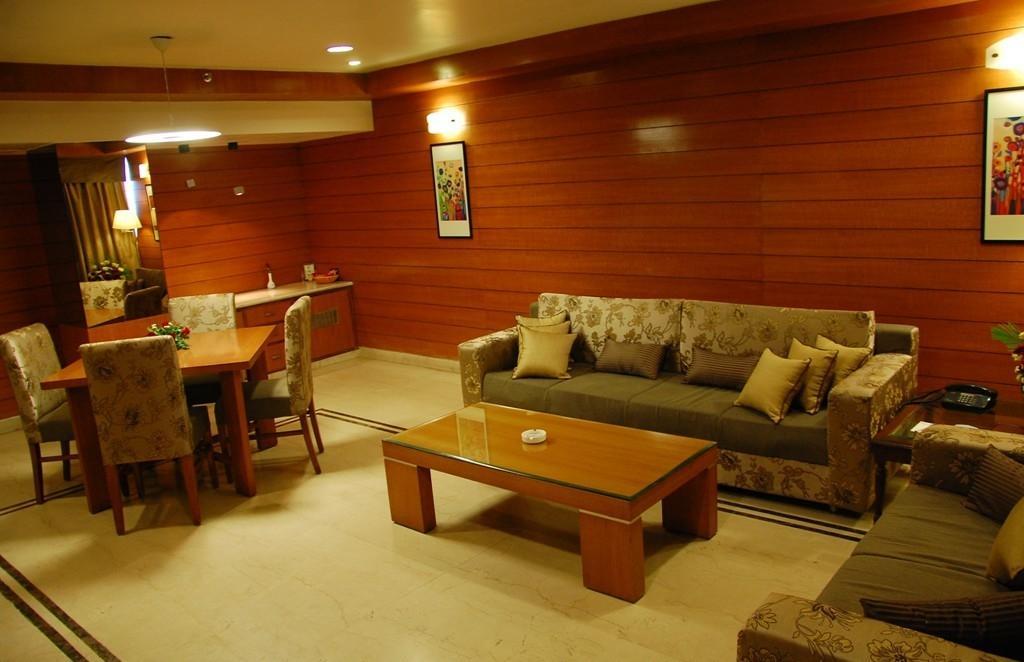 Chandīgarh Hotel Shivalikview מראה חיצוני תמונה
